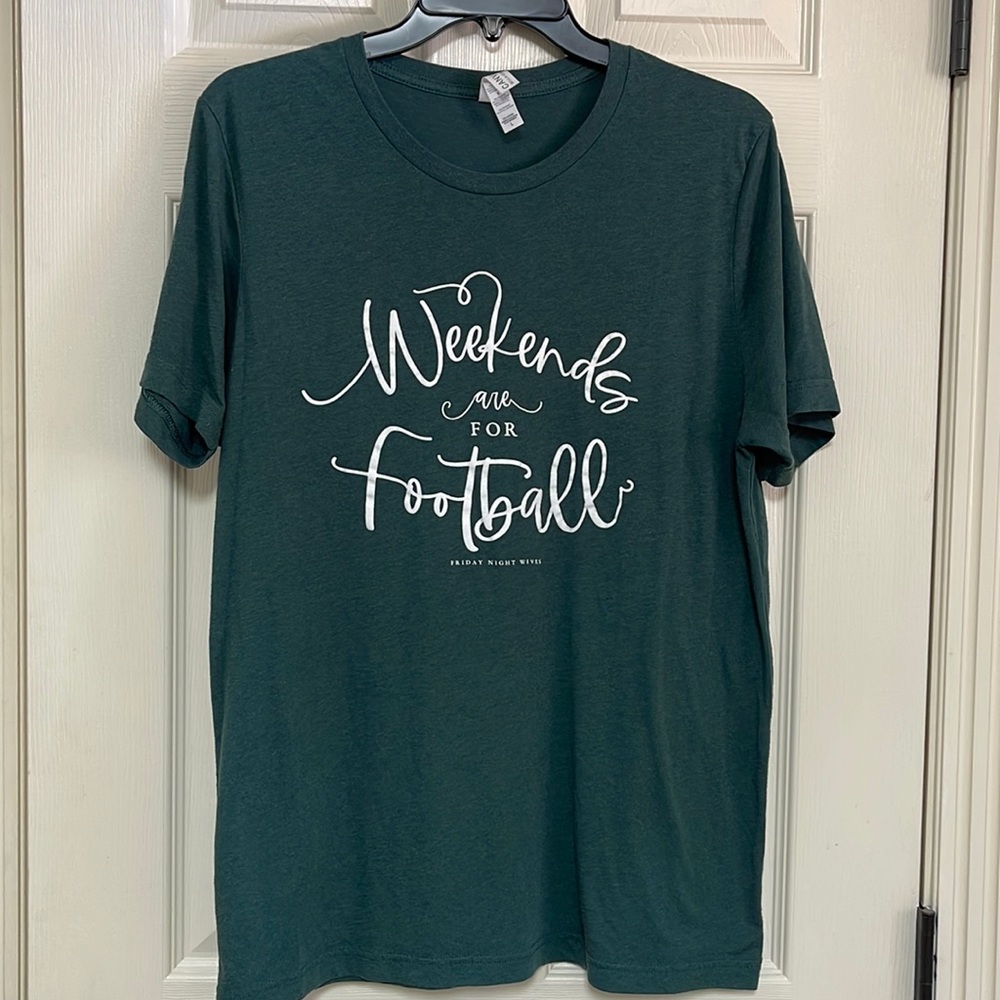 Bella + Canvas tshirt size large.